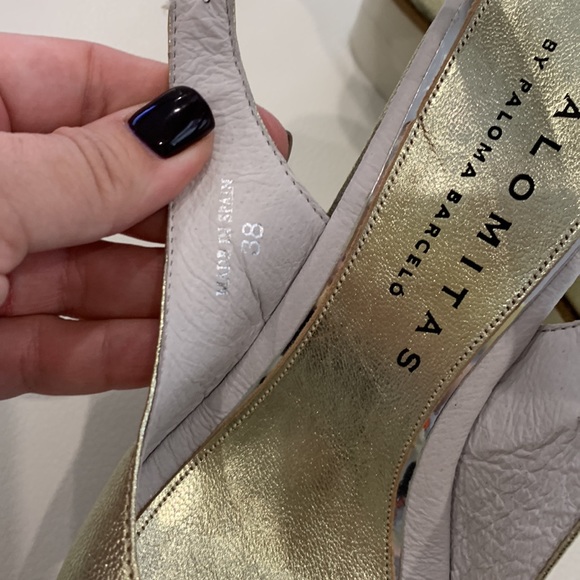 Shoes - Picture 7 of 7